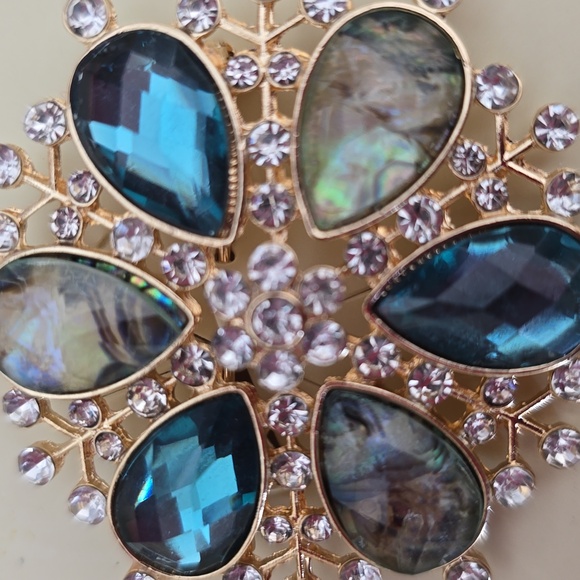 3 ITEMS:  2 NAPIER & 1 MONET BEAUTIFUL SPARKLING HOLIDAY PINS BUNDLE OF 3 - Picture 6 of 13